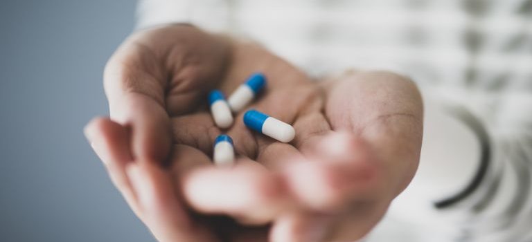 大手町の都市型医療最前線ビジネス街で進化する内科と健康支援の現場